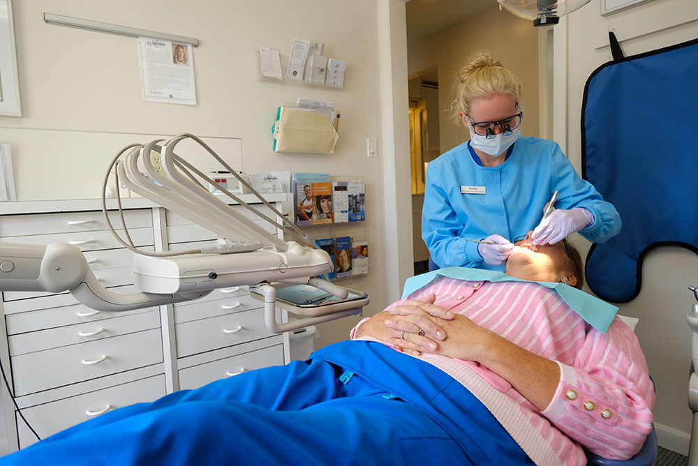 cmd—services—OralCancerScreening